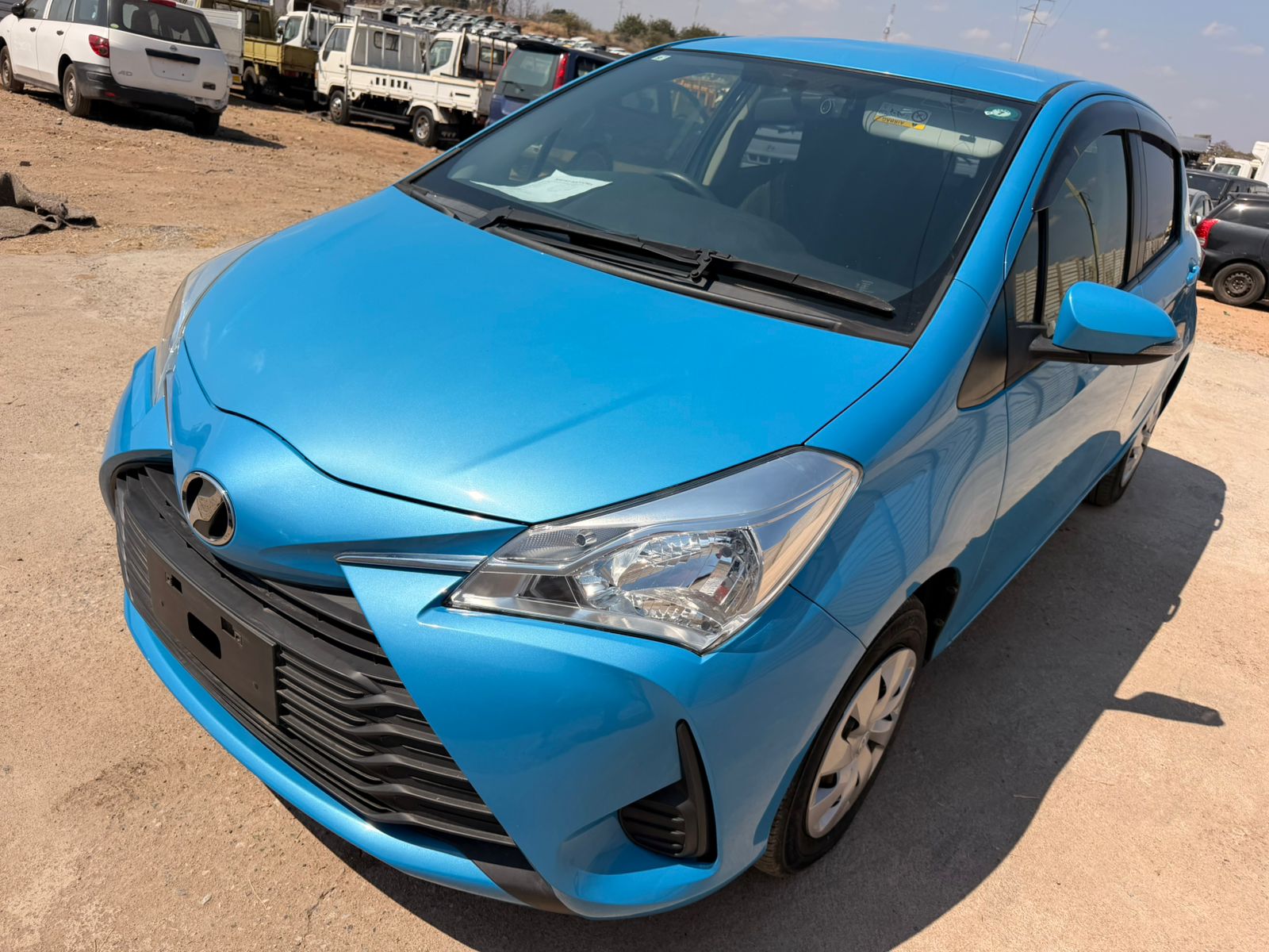 TOYOTA VITZ