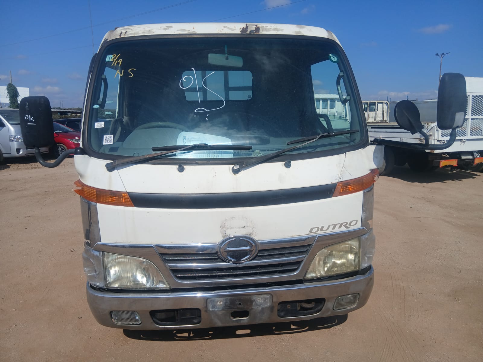 HINO DUTRO